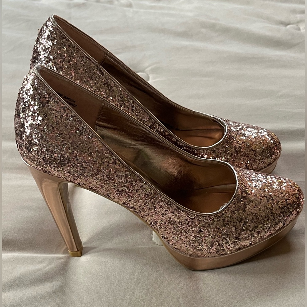 Rampage Glitter Pumps, size 6.5